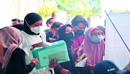 Pelamar Kerja di Kabupaten Blitar, Rabu (23/10/2024). (Foto : Winanto/beritajatim.com)