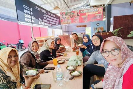 Warung Samandiman Hadirkan Kelezatan Jadah Uran, Kuliner Tradisional Ponorogo