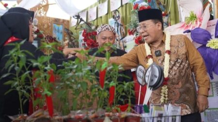 Pjs Bupati Mojokerto, Akhmad Jazuli saat menghadiri Lokakarya 7 Panen Hasil Belajar PPGP Angkatan 10 Kabupaten Mojokerto di SMAN 1 Bangsal. [Foto : ist]