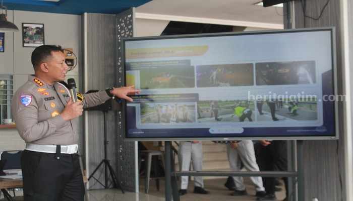 Kombes Pol Komarudin Saat Memaparkan Hasil Operasi Zebra 2024