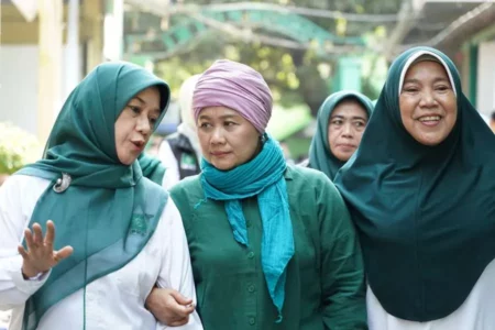 Modal TikTok, Luluk Urai Persoalan Limbah Pabrik di Beji Pasuruan