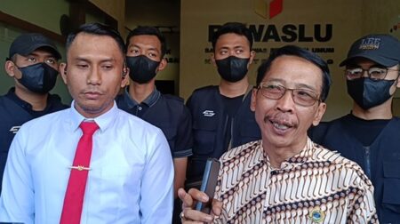 Pilkada Malang 2024, Tim Hukum SALAF Optimis Gakumdu Tindak Tegas Perusak APK foto
