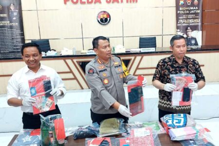 Polisi Amankan 12 Orang saat Pesta Seks dan Tukar Pasangan di Kota Batu