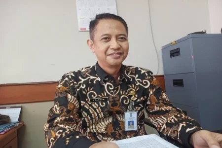 Sepi Peminat, Formasi PPPK Guru dan Nakes di Ponorogo Masih Lowong Kabid Perencanaan, Pengadaan, Pengelolaan Data, dan Sistem Informasi ASN BKPSDM Ponorogo, Ahmad Zamroni. (Foto/Endra Dwiono/Beritajatim.com)