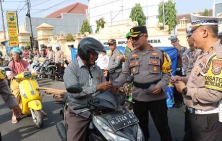 Pesan Wakapolres Pamekasan untuk 64 Personel Operasi Zebra Semeru 2024