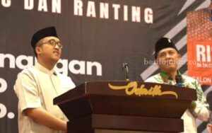 Pilkada Pamekasan, Taufadi: Ini Kebijakan, Citra dan Marwah Partai Taufadi (kanan) bersama Muhammad Baqir Aminatullah dalam Rakercab PDI Perjuangan Pamekasan, di Hotel Odaita Pamekasan, Selasa (15/10/2024).