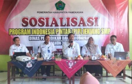 Tingkatkan Kinerja, Disdikbud Pamekasan Sosialisasikan PIP Bagi SMP Negeri dan Swasta