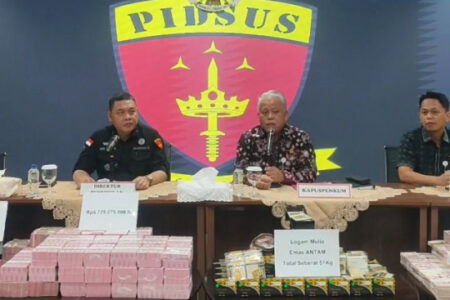 Buntut Vonis Bebas Ronald Tannur, Kejaksaan Agung Sita Uang Rp920 Miliar dari Mantan Petinggi MA