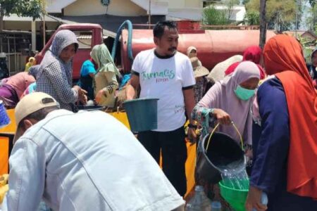 Aksi Sosial, Cara AJP Bantu Masyarakat Terdampak Kekeringan di Pamekasan
