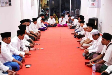 Juru Parkir Surabaya Gelar Istighosah Jukir Dodok Langit, Doakan Kemenangan Eri Cahyadi-Armuji Erji Surabaya