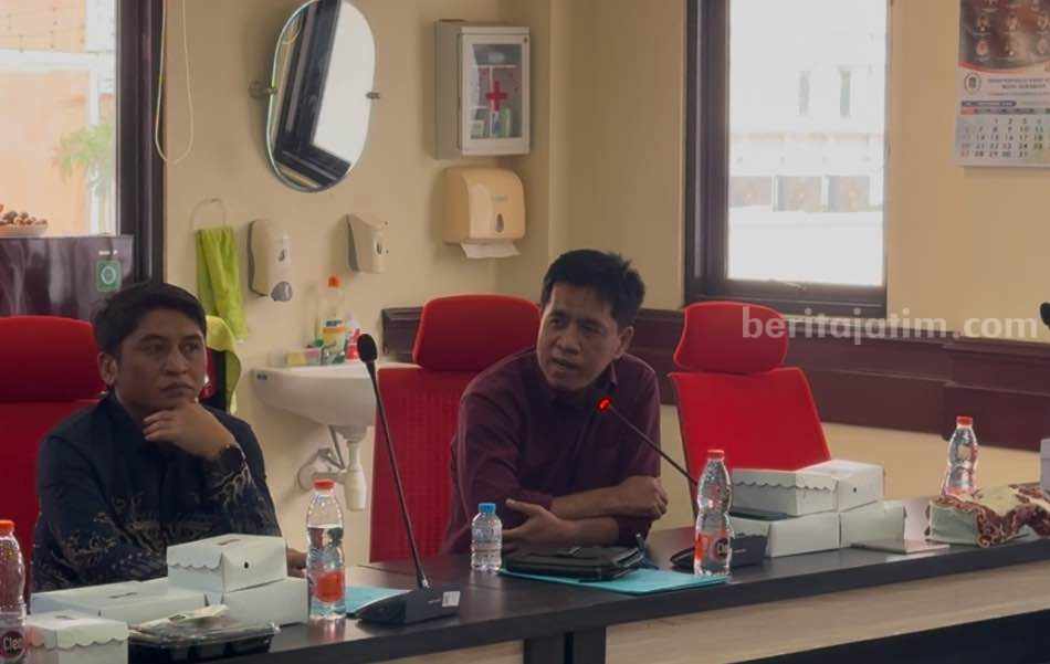 DPRD Surabaya
