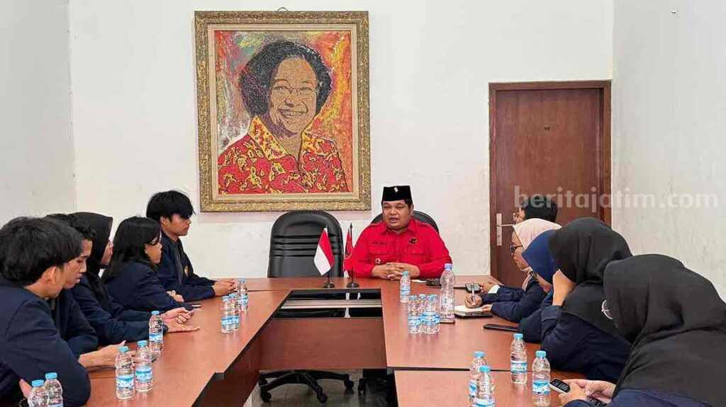 PDIP Surabaya Kenalkan Konsep “Soko Guru” Perjuangan di Hadapan Mahasiswa, Apa Itu?