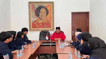 PDIP Surabaya Kenalkan Konsep “Soko Guru” Perjuangan di Hadapan Mahasiswa, Apa Itu?