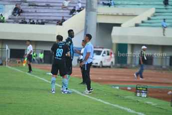 Persela Lamongan Bidik Poin Penuh di Markas Persibo dalam Derby Plat S foto beritajatim