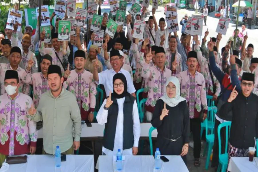 Ipuk Fiestiandani-Mujiono