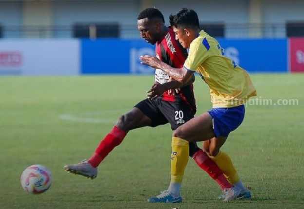 Gresik United Ditahan Imbang Persipura Tanpa Gol