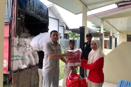 Kemensos Beri Bantuan Logistik ke Korban Banjir Bandang di Aceh Tenggara foto berita jatim