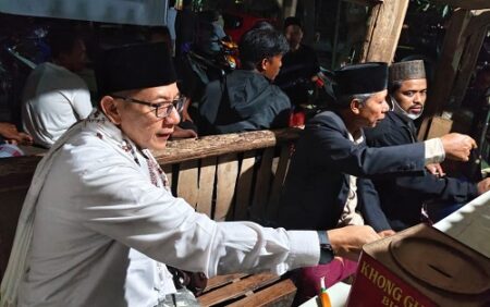 Cawabup Jember Firjaun Barlaman Serukan Pendukungnya Tak Balas Pembubaran Acara Emak-Emak