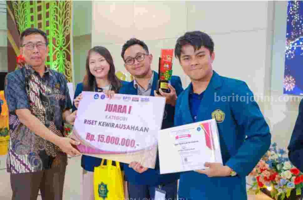 Christine Juventia Hartanto dan tim raih Juara 1 UTU Awards Kategori Riset Kewirausahaan (Foto: Istimewa)