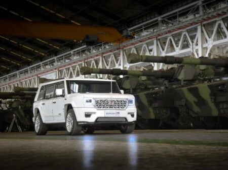 Mobil MV3 Garuda Limousine atau Maung Garuda Buatan PT Pindad. (Instagram/pt_pindad)