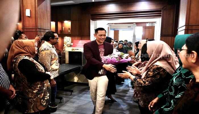 Hari Ini, AHY Ujian Terbuka Doktoral dan Deklarasi Kota Lengkap