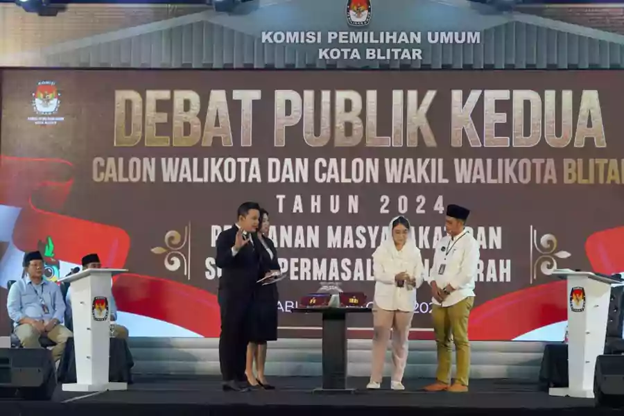 Kegiatan debat kedua Pilwali Kota Blitar, Rabu (30/10/2024) kemarin. (Winanto/Beritajatim.com)