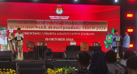 Debat Publik Pilkada Jombang, Cabup Warsubi Paparkan Program UMKM Naik Kelas foto beritajatim