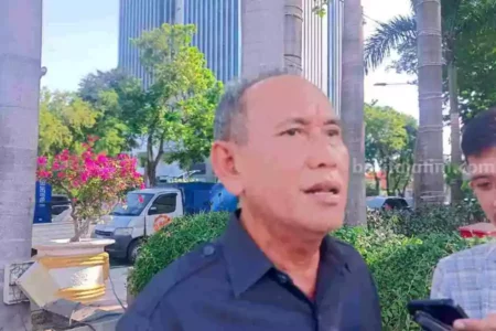 Dispendik Surabaya Tanggapi Serius Kasus Pemerkosaan Siswi SMPN dan Penyebaran Video Asusila Kepala Dinas Pendidikan Kota Surabaya, Yusuf Marsuh (Rama/Beritajatim.com)