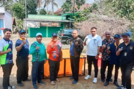 Perumda Tirta Kanjuruhan Dropping 3 Juta Liter Air Bersih di Malang foto beritajatim