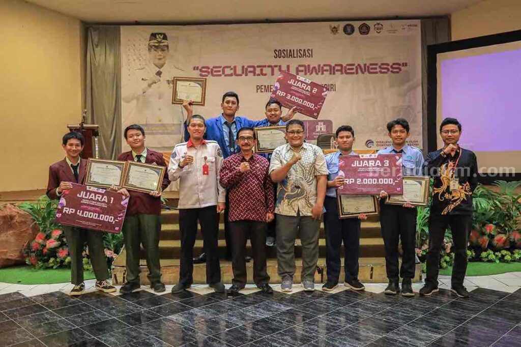 Kegiatan sosialisasi security awareness di salah satu hotel di Kota Kediri.