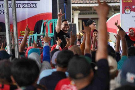 Cabup Kediri petahana kampanye di wilayah Puncu