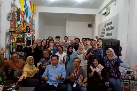 Puluhan Mahasiswa Magang Belajar Keredaksian di Kantor Beritajatim.com