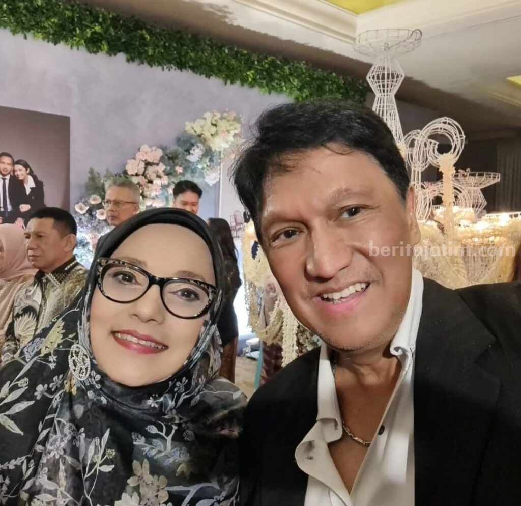 Marissa Haque bersama suami Ikang Fawzi. (Akun Instagram @ikangfawzi)
