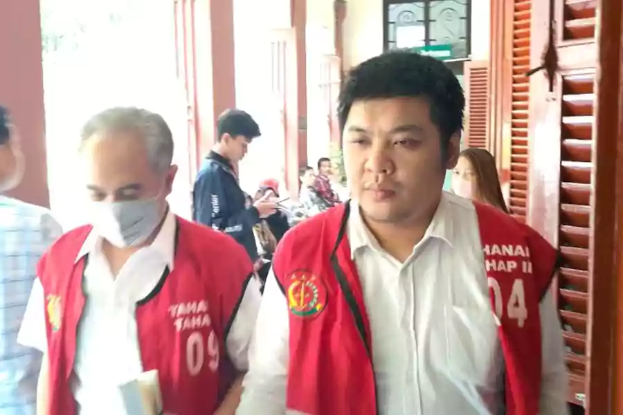 Putra Wibowo, komisaris PT Trust Global Karya