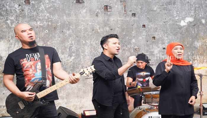 Gandeng Dewa 19, Dhani: Baladewa dan Gusdurian Harus Pilih Khofifah-Emil