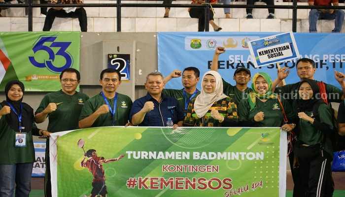 Meriahkan HUT KORPRI ke-53, Kemensos Kirimkan 10 Wakil di Turnamen Bulutangkis Makassar
