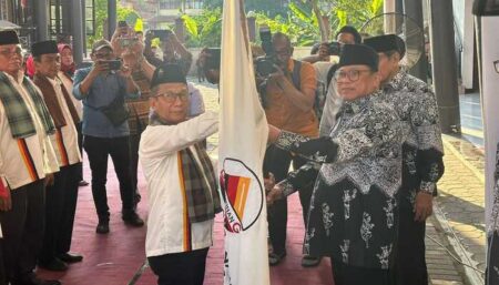Lantik Pengurus GEBU Minang Jatim 2024-2029, OSO: Jaga Kerukunan!