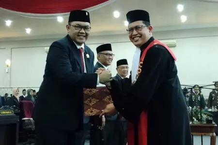 Pimpinan DPRD Bondowoso Dilantik, AKD dan APBD 2025 Segera Digas foto beritajatim
