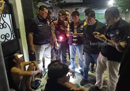 Pesta Miras di Angkringan Jombang, 17 Orang Digulung Polisi foto beritajatim