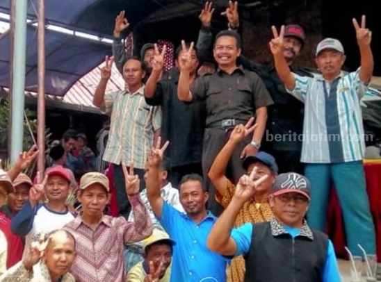Ratusan PKL Sekolah di Jombang Dukung WarSa, Ketua: Sepakat Program UMKM Naik Kelas foto beritajatim
