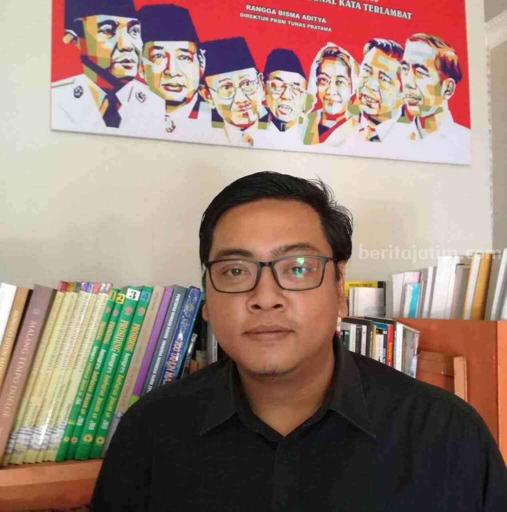 Ketua KPU Kota Blitar, Rangga Bisma Aditya, Senin (28/10/2024). (foto : Istimewa/beritajatim.com)