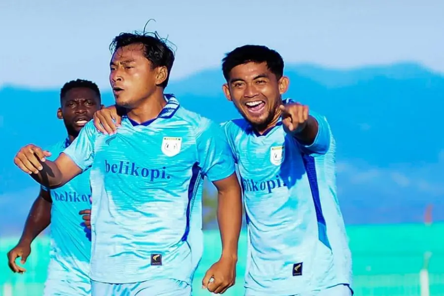 Samsul Arif Selamatkan Persela Lamongan Dari Kekalahan di Markas Persipal Palu