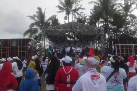 Ribuan Pendukung SALAF di Pilbup Malang Ikuti Senam Horeg