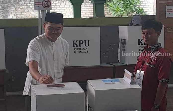 Datang ke TPS, Cawabup Tuban Gus Wafi Yakin Raih Kemenangan Foto BeritaJatim.com