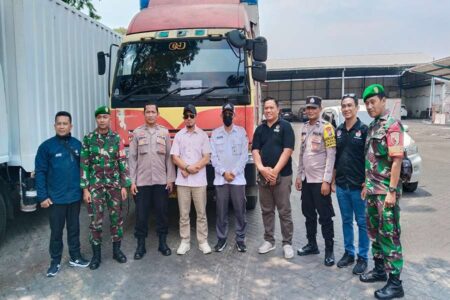 Logistik Pilkada di Kabupaten Pasuruan Mulai Disebar, Sehari Delapan Kecamatan Foto BeritaJatim.com