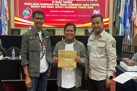 Bawaslu Kabupaten Pasuruan Dapat Laporan KPPS Dukung Paslon Foto BeritaJatim.com