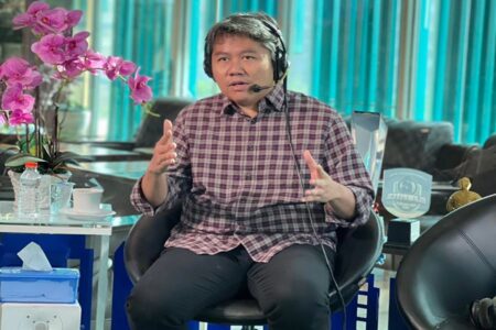 Jadi Pembicara di Radio, Mas Iin Banjir Dukungan Majukan Sidoarjo Foto BeritaJatim.com