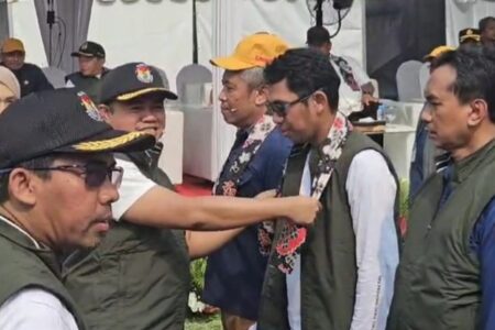 KPU Jatim Gelar Apel Distribusi Logistik Serentak Pilkada 2024 Foto BeritaJatim.com
