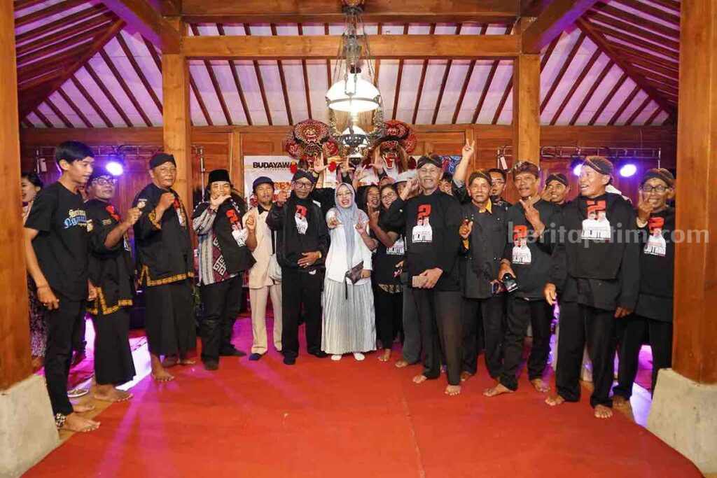 Seniman dan Budayawan Dukung Dhito-Dewi di Pilbup Kediri 2024, Ini Alasan Mereka