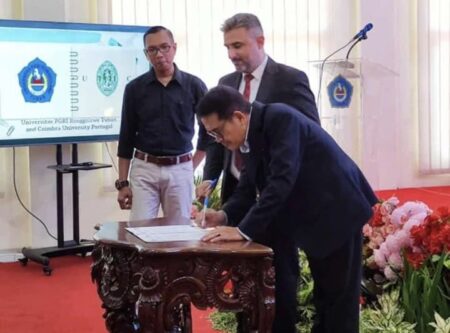 Kampus Unirow Tuban Gelar Iconest 2024 Berskala International Foto BeritaJatim.com